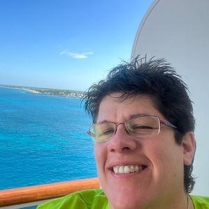 Meet your Posher, Rose